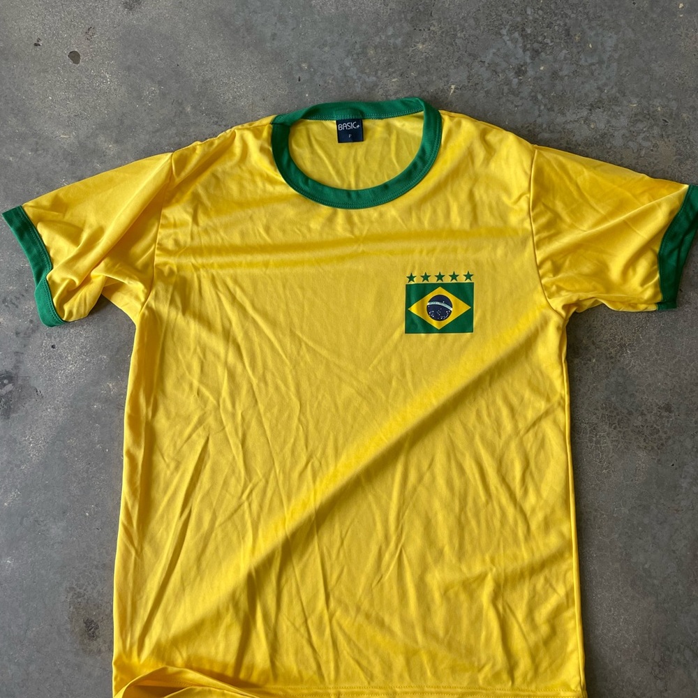 Brazil soccer jersey polyester never worn